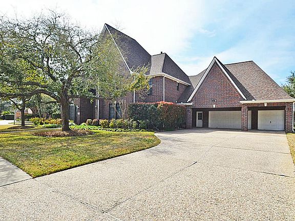 2nd image of 2603 Autumn Lake Dr