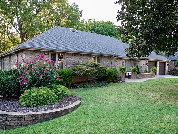 3rd image of 5115 S Castlewood Drive