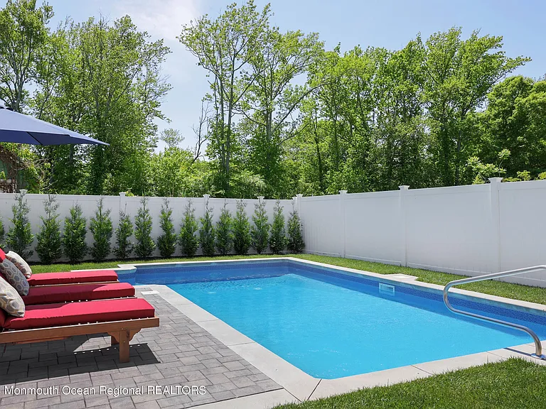 155 Osborne Ave — Photo 33