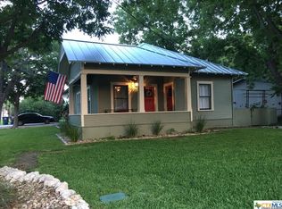1209 W Mill St, New Braunfels, TX 78130