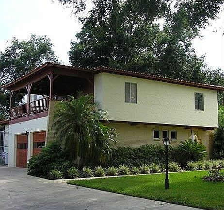 side view/balcony from master bedroom suite