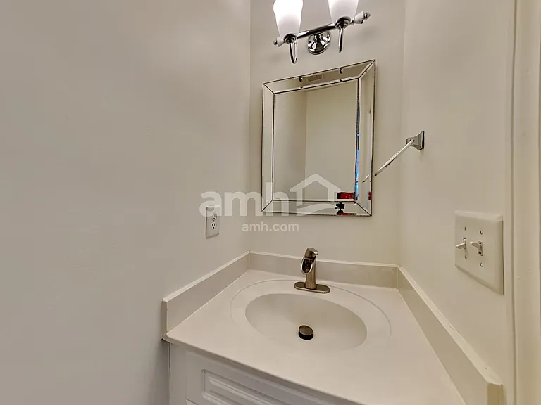 2264 Monthemer Cove Dr — Photo 9