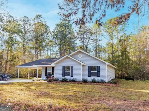 1049 Meadowood Dr, Jesup, GA 31545