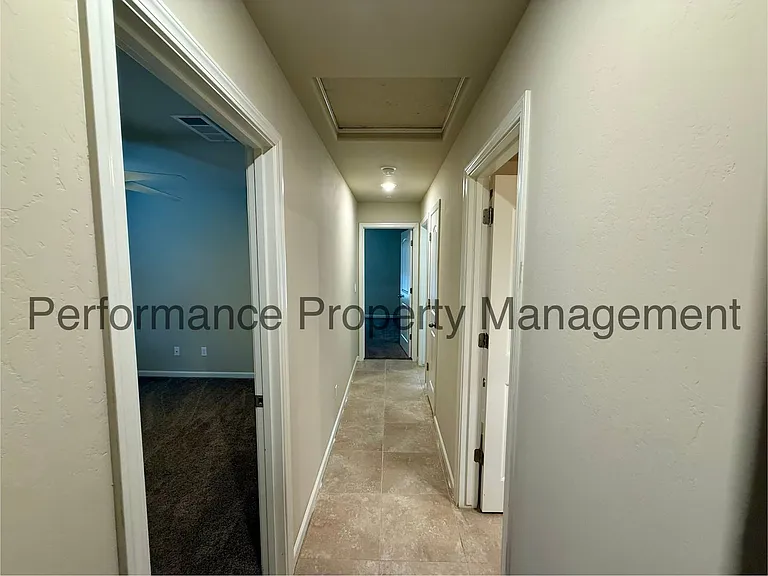 9024 Selma St — Photo 6