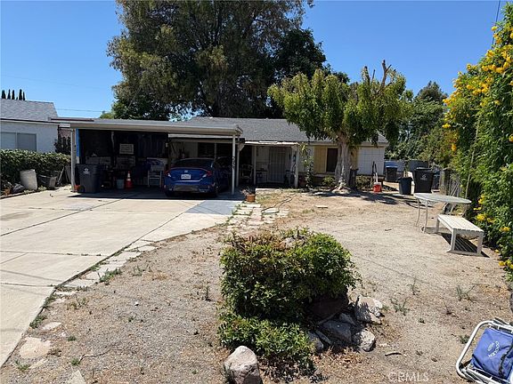 2nd image of 2729 Huckleberry Rd