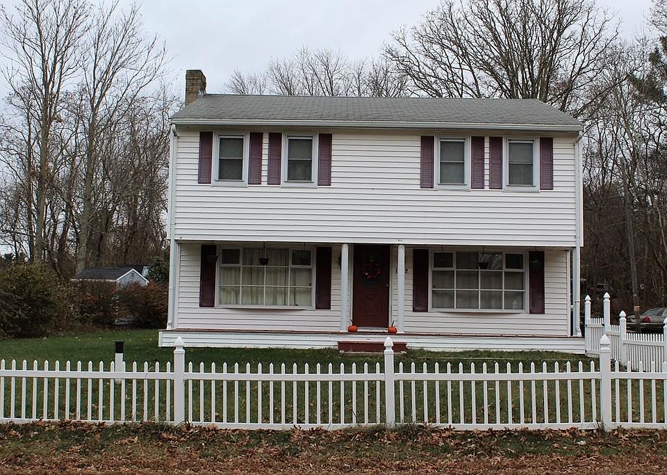 1st image of 1622 Old Pleasant St