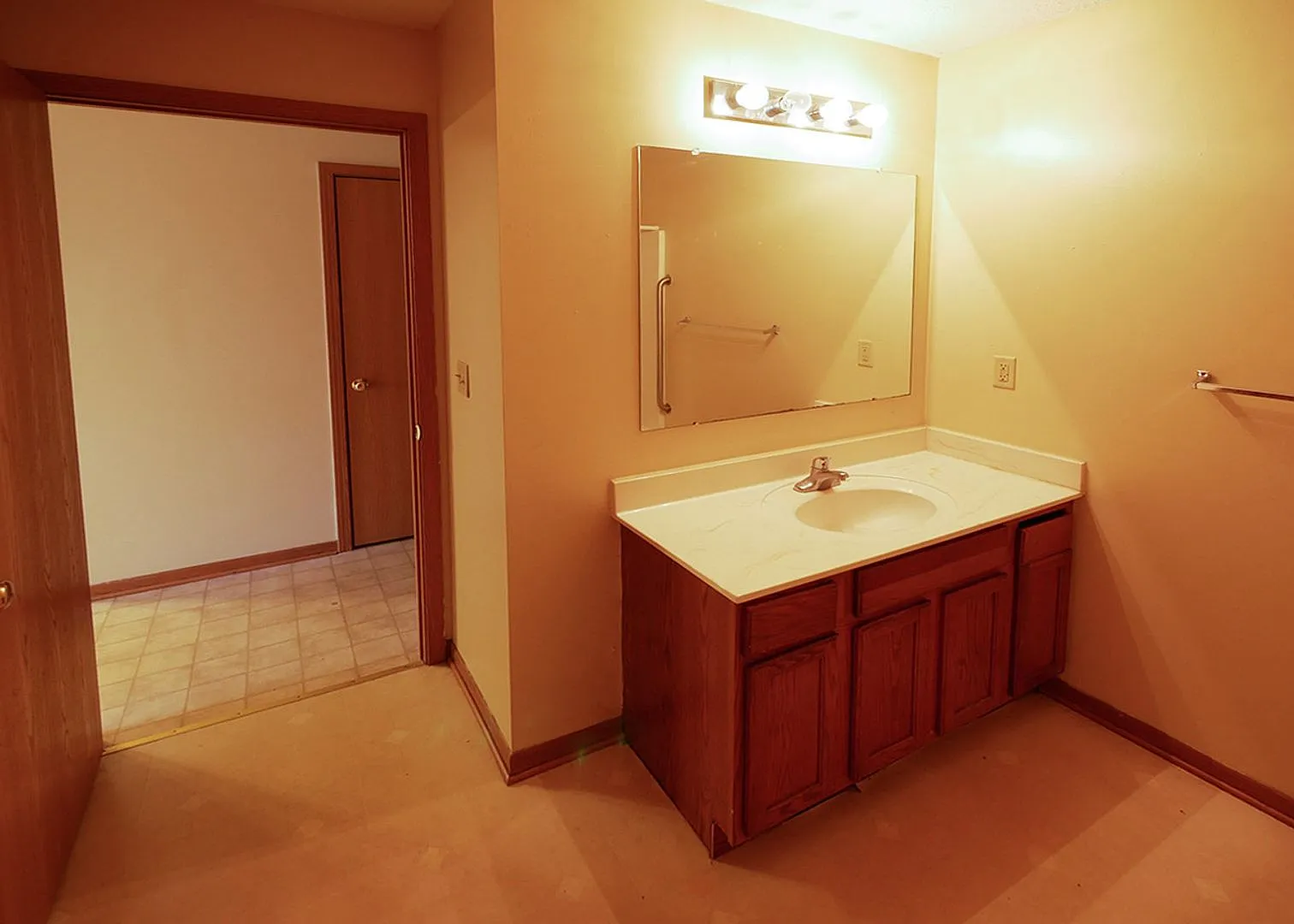Bluestone — Photo 3