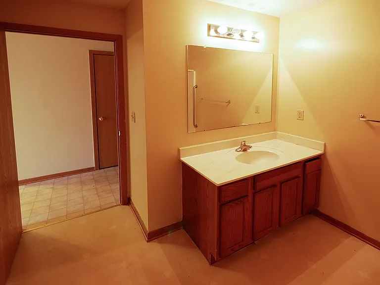 Bluestone — Photo 3