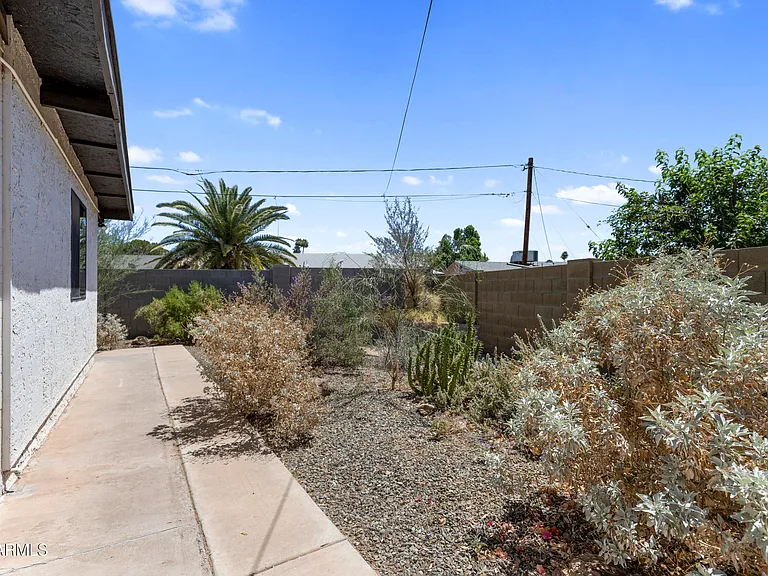 934A W Parkway Blvd — Photo 19