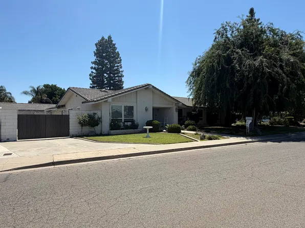 1546 S Wellsley Street, Visalia, CA 93277