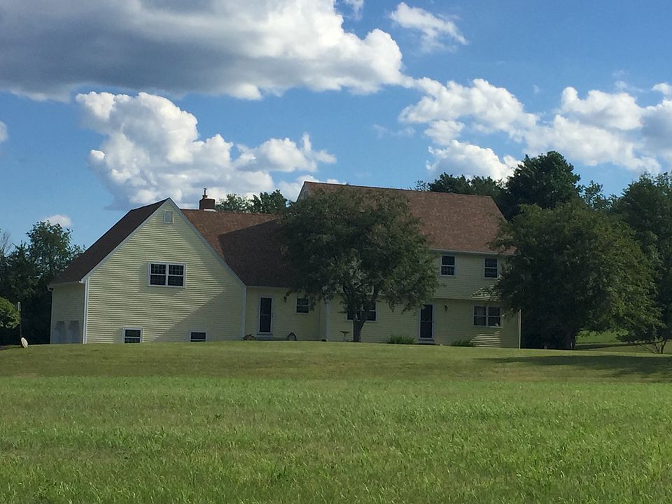 108 N Pepperell Road, Hollis