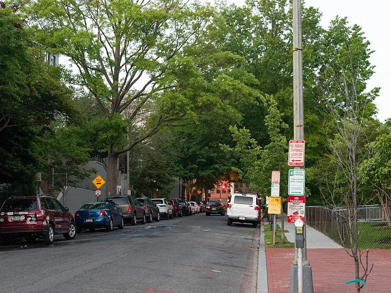 Euclid St.
