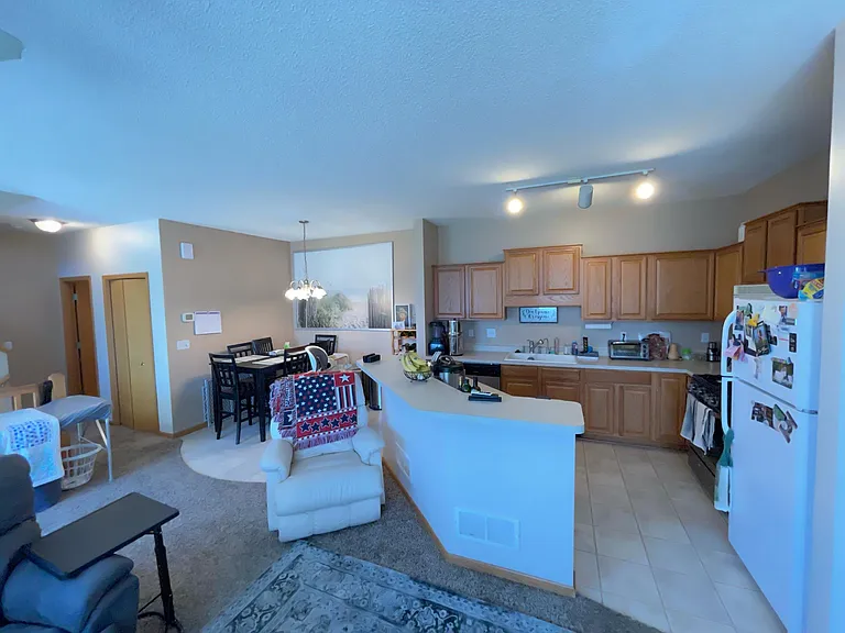 20711 Hampshire Cir — Photo 9