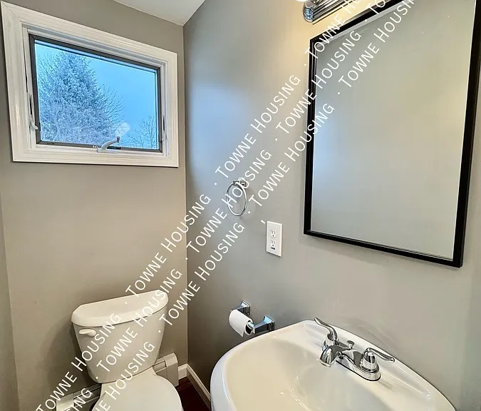 757 Remington Dr #1 — Photo 8