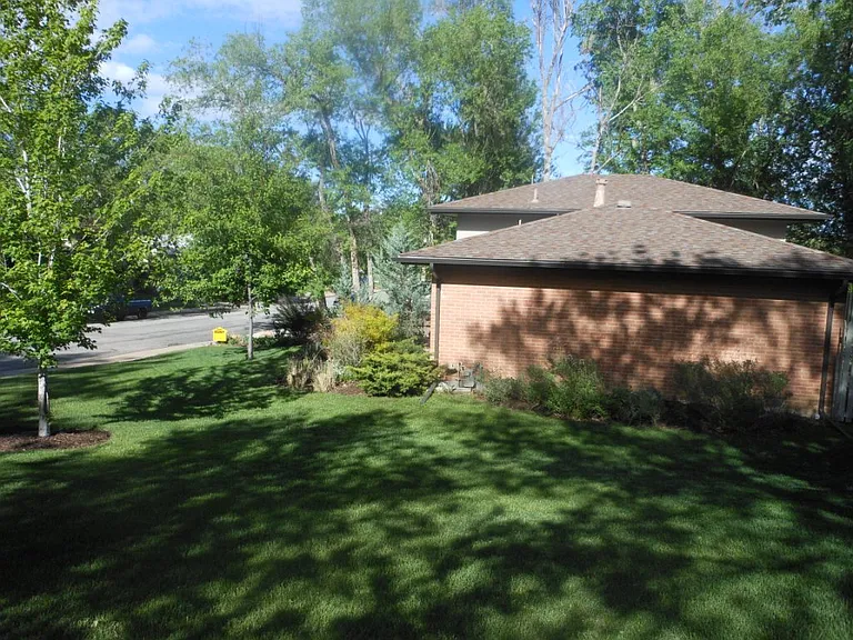 2990 Baylor Dr — Photo 2