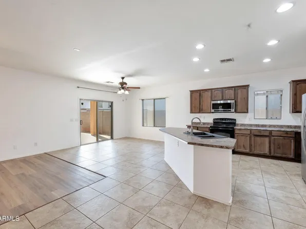 11669 N 165TH Avenue, Surprise, AZ 85388