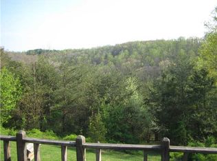 4476 Paradise Rd, Sugar Grove, OH 43155