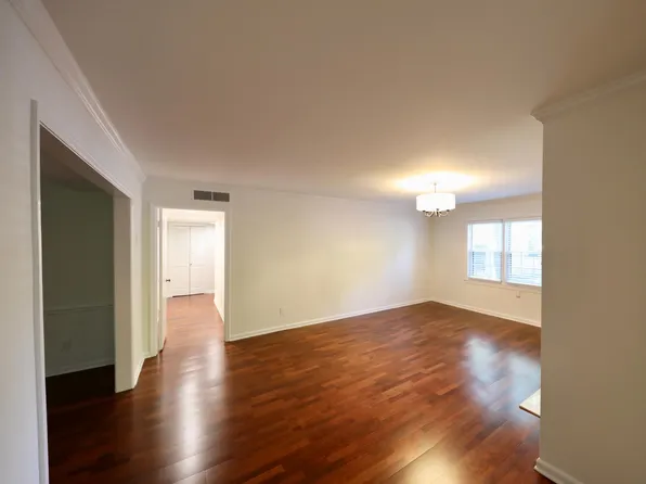 58 Chaumont Sq NW, Atlanta, GA