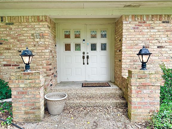 4th image of 501 Bentley Ct