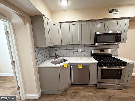 5th image of 608 Winton St