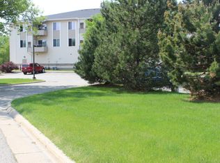 4700 Dale St APT 203, Mc Farland, WI 53558