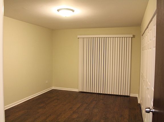 4th image of 925 N Sterling Ave APT 107