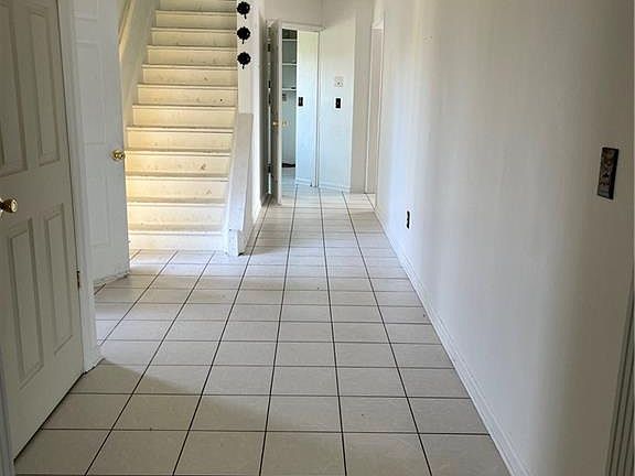 2nd image of 4412 Brandon Ln