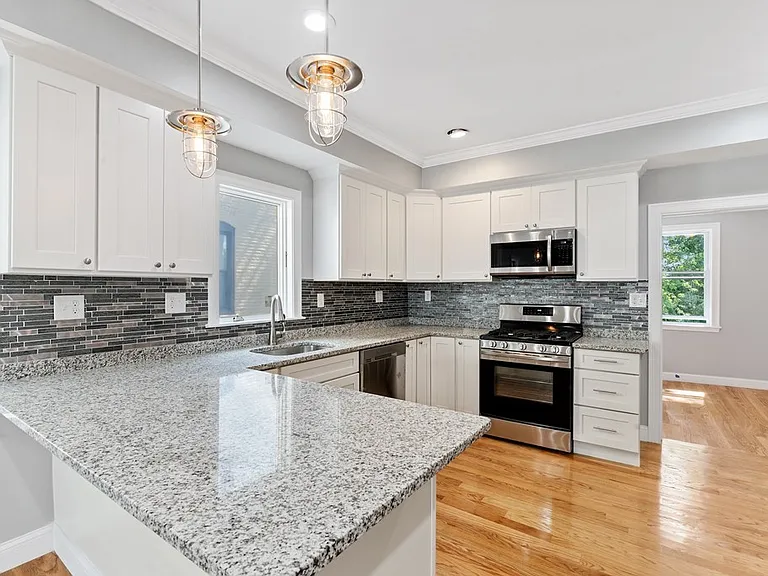 9 Wales St #2 — Photo 11