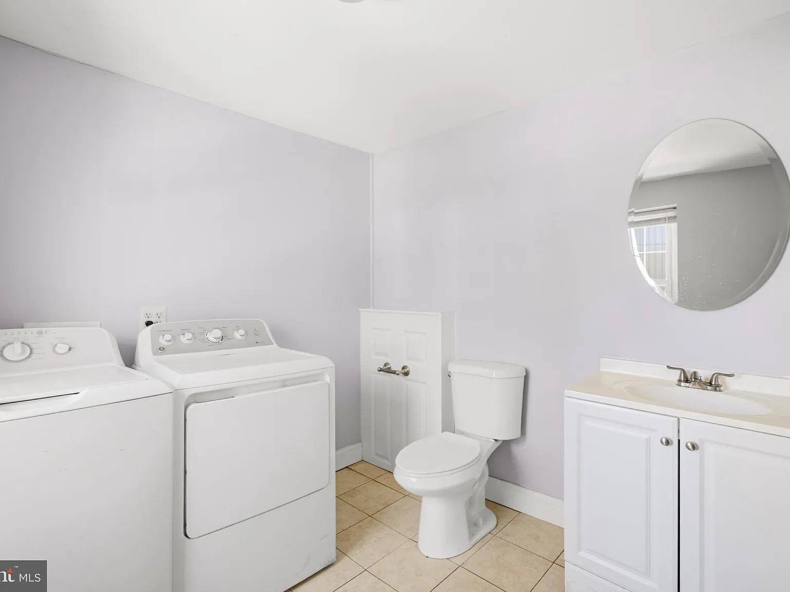 2 bed, 1.5 bath, $1,700 — Photo 4