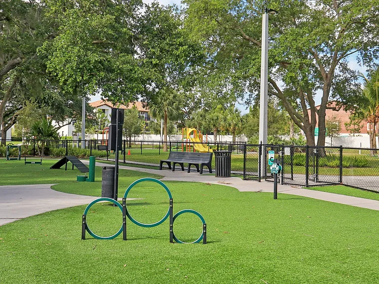 Legacy at Oakwood Landing — Photo 11