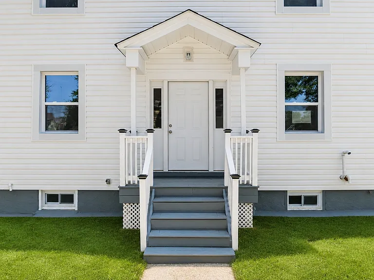 5501 Craig Ave — Photo 2