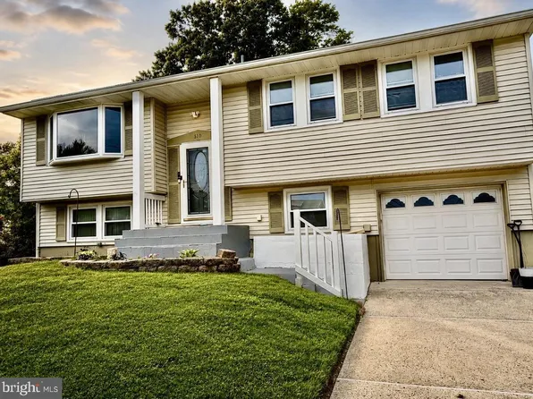 610 Ogden Dr, Westampton, NJ 08060