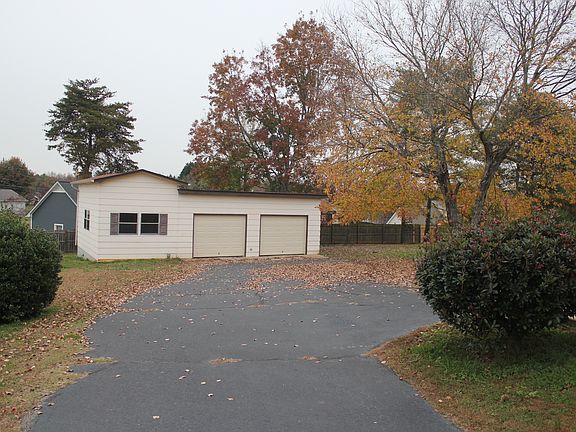 paved driveway 