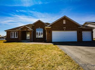 381 W Park St, Poplar Grove, IL 61065