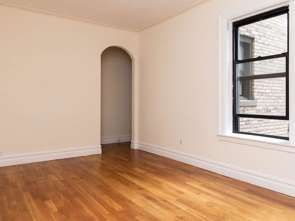 1st image of 225 W 12th St APT 4J