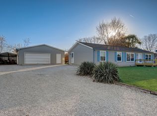 201 South St, Advance, IN 46102