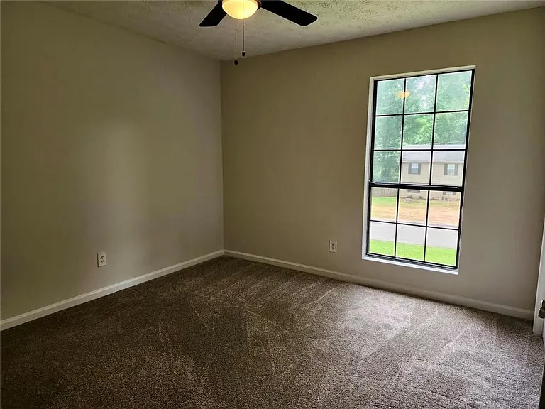 1367 Fairview Trl — Photo 11