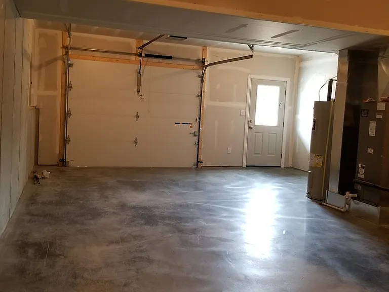 2270 S Samuel Ln — Photo 29