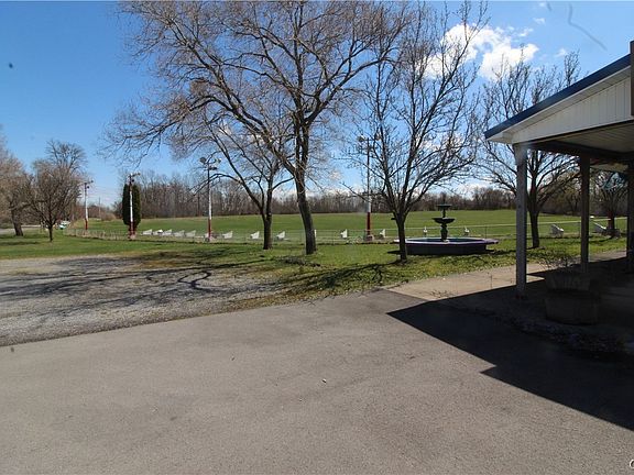 4th image of 3060 Gates Rd #24