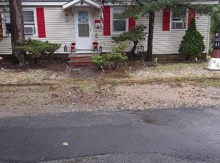 40 Stuyvesant Rd, Brick, NJ 08723