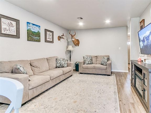 5th image of 603 Holsey Dr