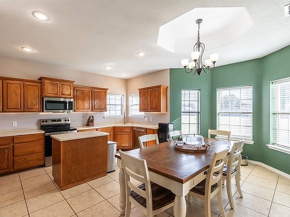 5th image of 217 Quicksilver Rd