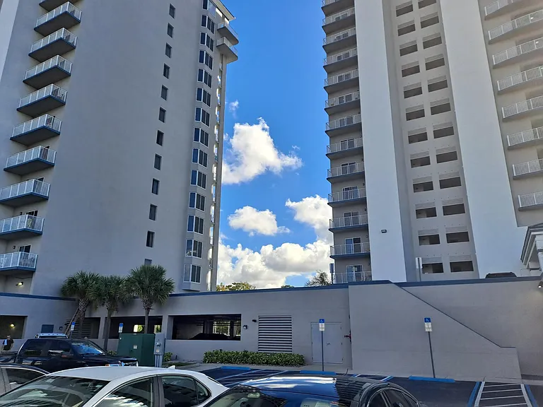 13427 Blue Heron Beach Dr #21204 — Photo 24