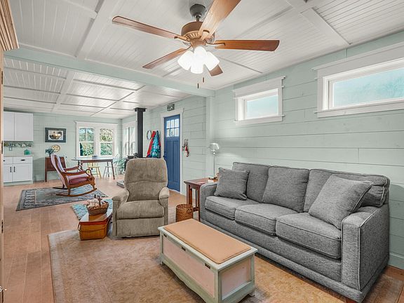 3rd image of 55314 Rosa Rd