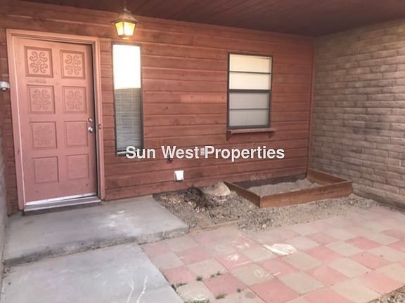 2nd image of 1072 E Navajo St