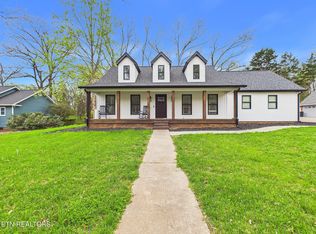 1313 English Ln, Athens, TN 37303