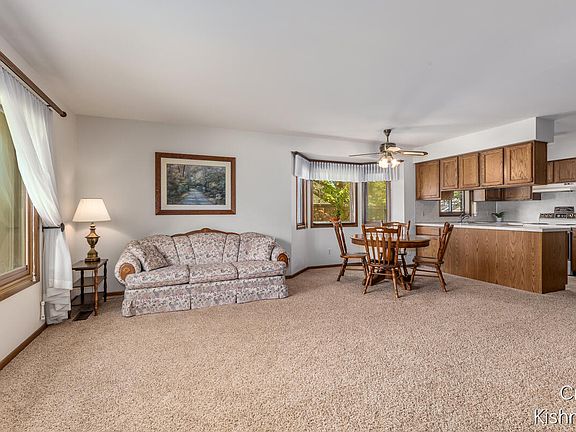 5th image of 5158 Ridge Ct