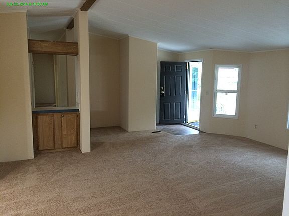 4th image of 20601 Bonanza Dr E