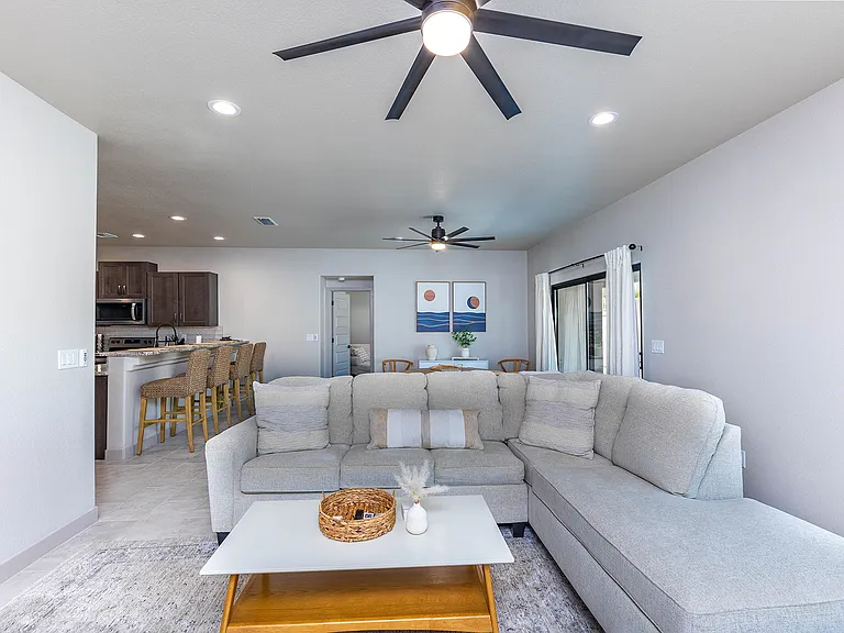 3650 Parkview Dr — Photo 23