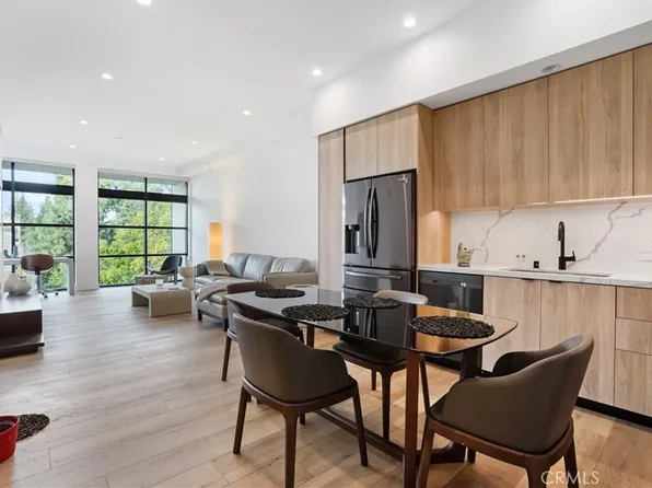 178 S Euclid Ave #412, Pasadena, CA 91101